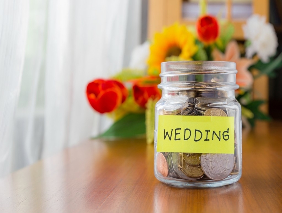 Simple Ways to Save Money While Planning Your wedding