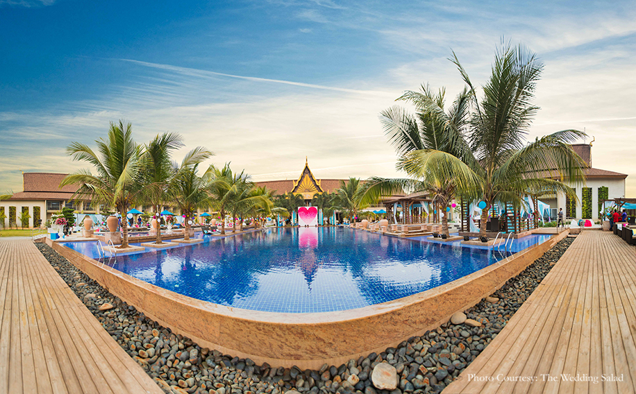 pool party of wedding